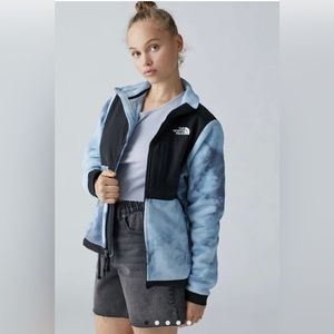 The North Face Denali 2 Jacket Blue Tie Dyed Women XS UGG Nike Adidas Outerwear